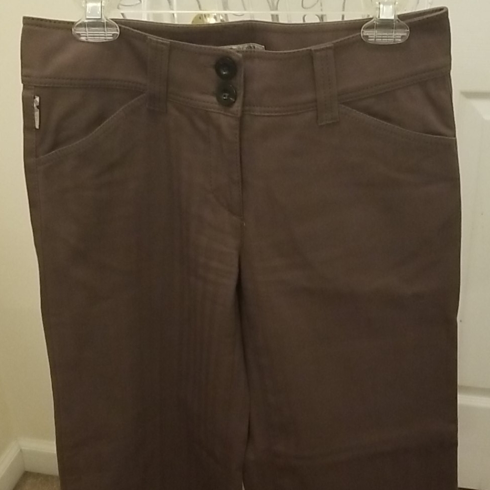 Burberry Wide Leg Cargo Oversized pants. - Picture 2 of 12